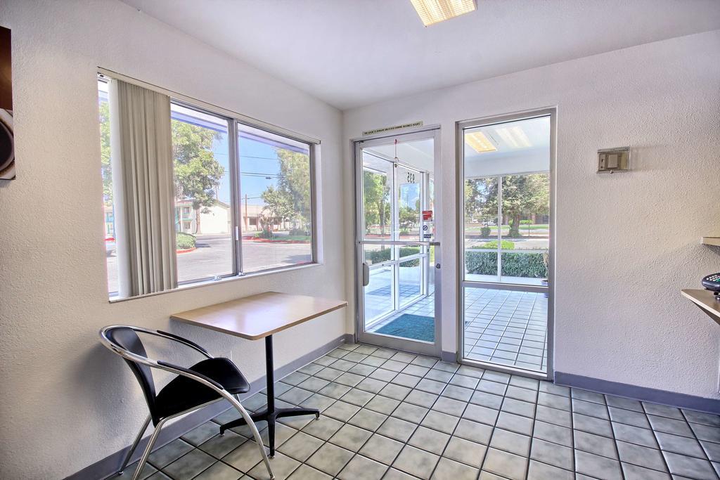 Hotel 6-porterville, Ca