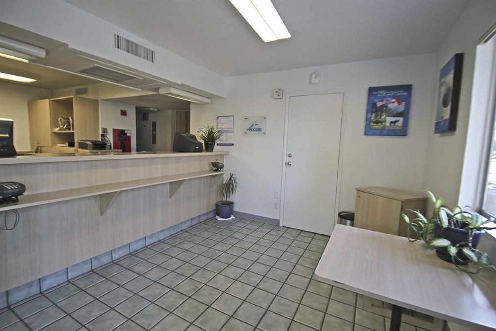 6-porterville, Ca 3* Porterville