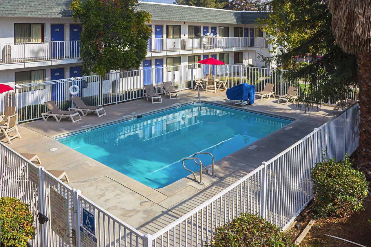 Hotel 6-porterville, Ca
