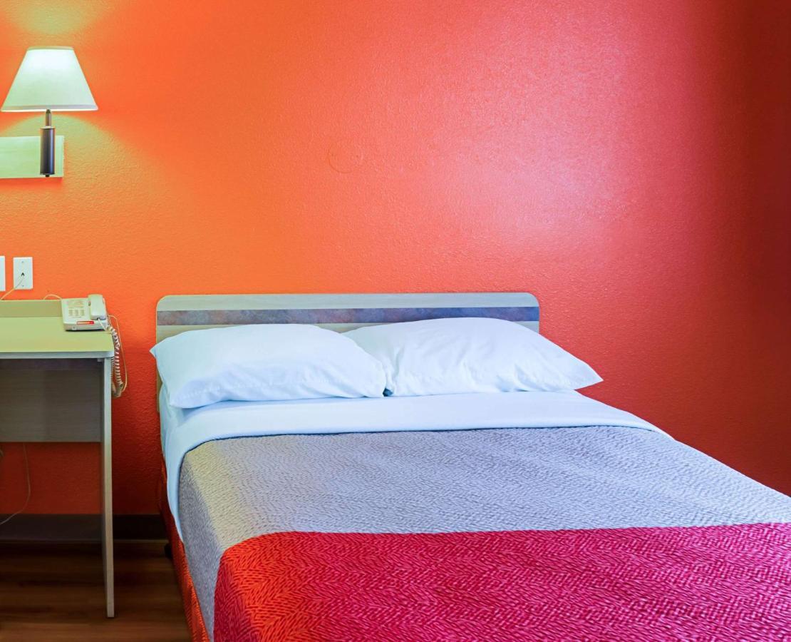 6-porterville, Ca 3* Porterville