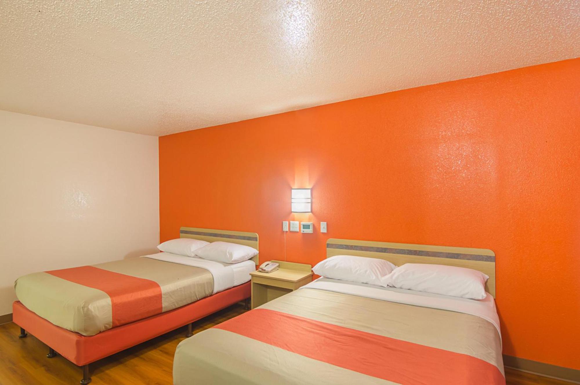 6-porterville, Ca 3* Porterville