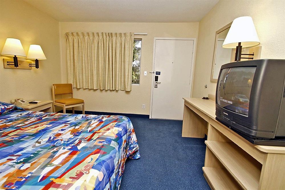 6-porterville, Ca Hotel Porterville