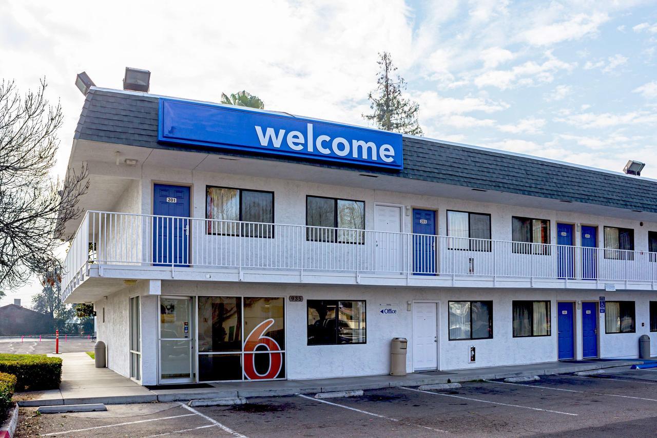 Hotel 6-porterville, Ca 3*